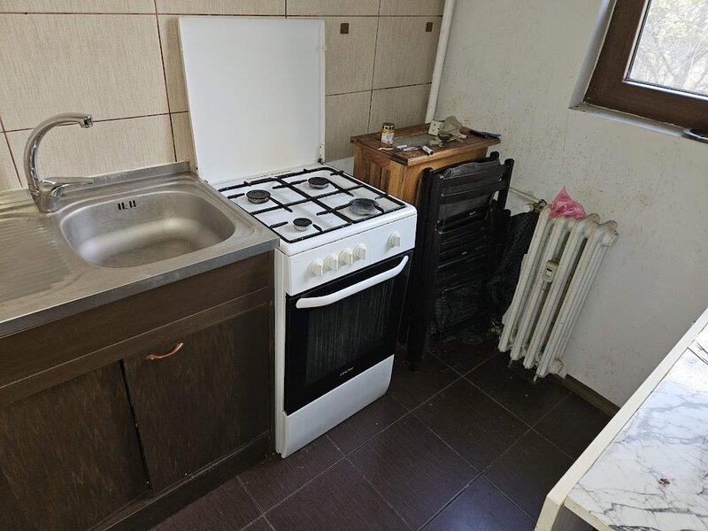 Drumul Taberei, Plaza Romania